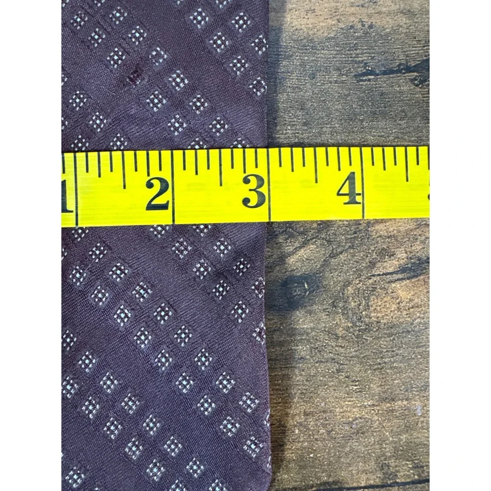 Givenchy Gentlemen Paris Brown Silk Geometric Diamond Pattern Necktie Italy
